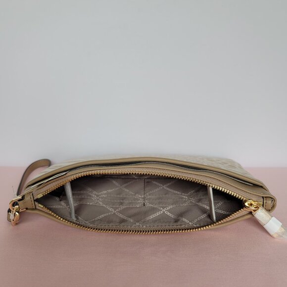MICHAEL KORS Jet Set Charm Signature Logo Wristlet/Pouch- Camel Multi⭐ - Picture 14 of 16